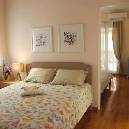 Vakantiehuis Bright And Airy 50 Meters From The