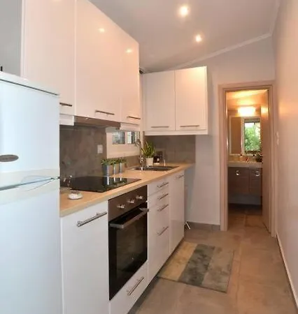 Bright And Airy 50 Meters From The بيت للعطل *