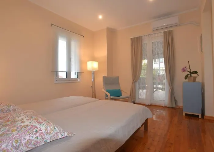 Vakantiehuis Bright And Airy 50 Meters From The *