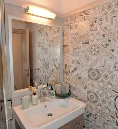 Bright And Airy 50 Meters From The * Xylokastro