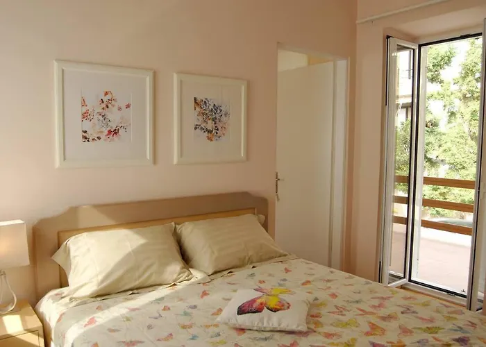 Vakantiehuis Bright And Airy 50 Meters From The Xylokastro